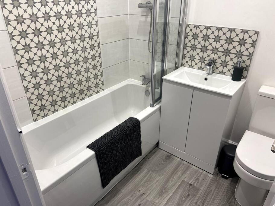 Central Southsea Boutique 2 Bedroom Flat Portsmouth Exterior photo